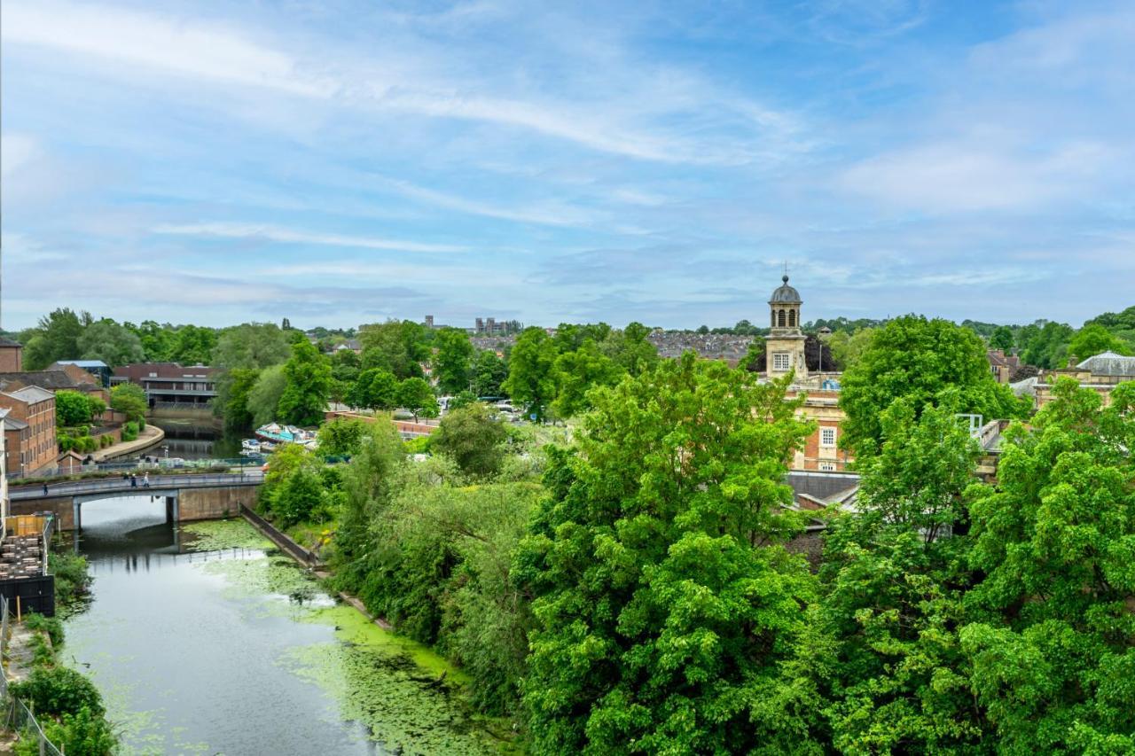 Waterside Retreat @ Ryedale House Apartment York Bagian luar foto